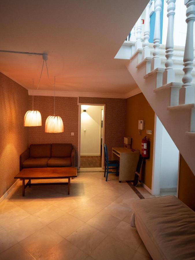 Impact Beach House เอสตอริล ภายนอก รูปภาพ