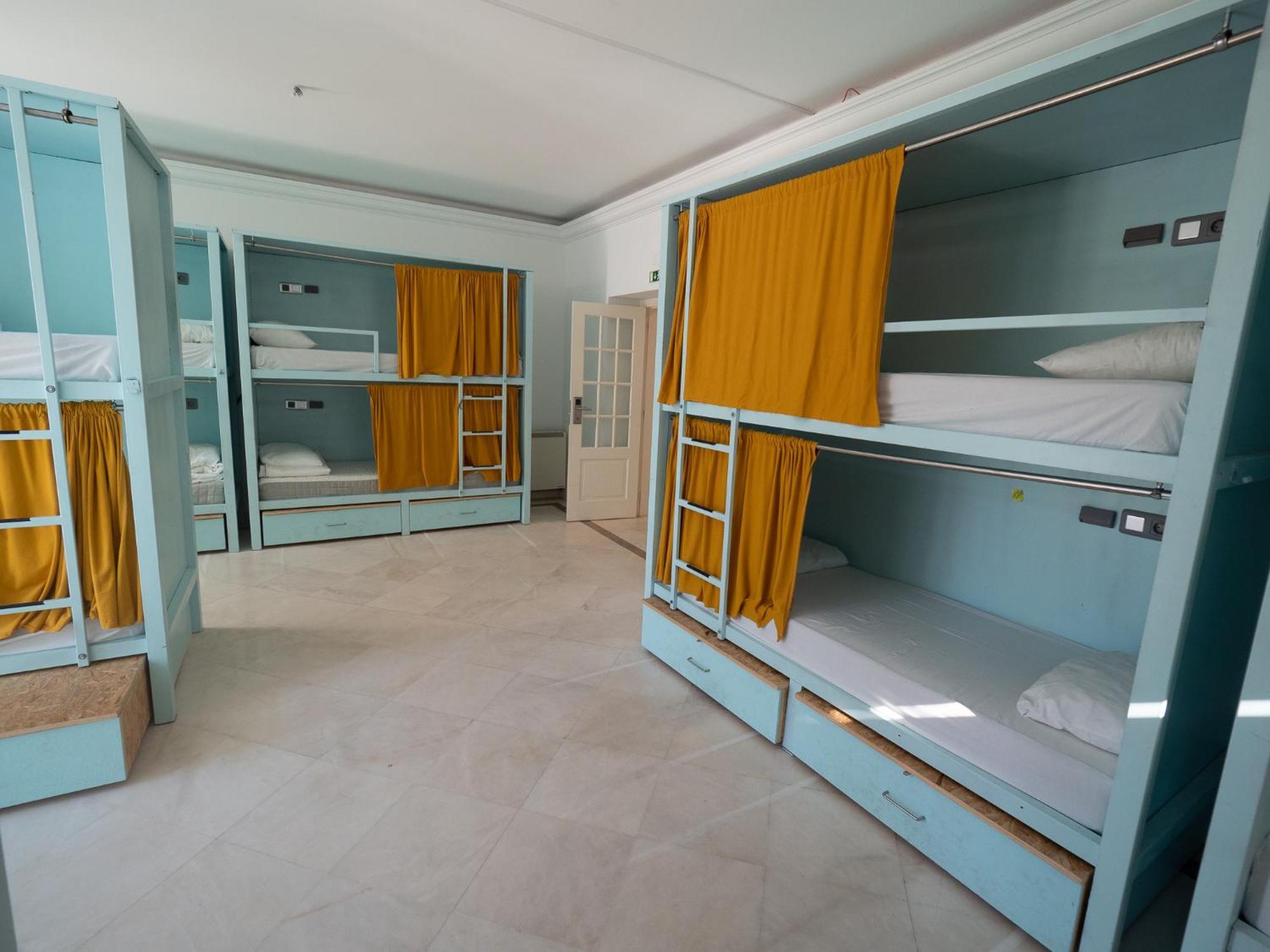 Impact Beach House เอสตอริล ภายนอก รูปภาพ